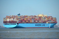 Pe fondul cererii puternice din transportul maritim de containere, Maersk își majorează estimările de profit