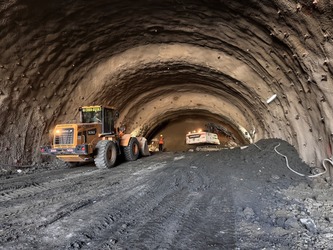 FOTO&VIDEO „Tunelul pentru urși”, de pe autostrada Lugoj-Deva, accelerează spre finalizare