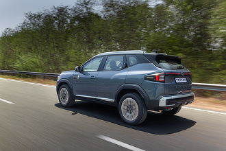 FOTO Nissan a dezvăluit noul Duster cu sigla japoneză. Se va vinde în 50 de țări cu motorul pe care și-l doresc și românii