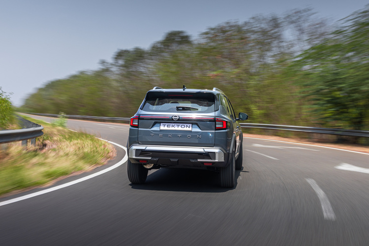 FOTO Nissan a dezvăluit noul Duster cu sigla japoneză. Se va vinde în 50 de țări cu motorul pe care și-l doresc și românii