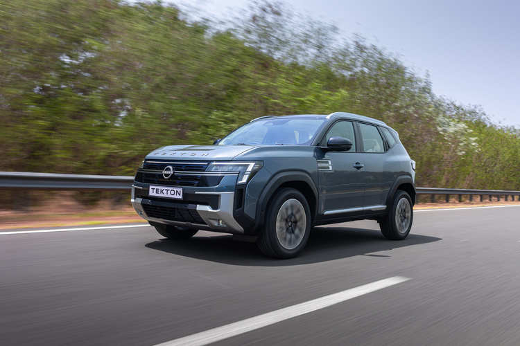 FOTO Nissan a dezvăluit noul Duster cu sigla japoneză. Se va vinde în 50 de țări cu motorul pe care și-l doresc și românii