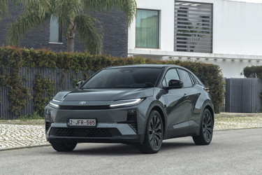Vânzările Toyota de motoare diesel și benzină rămân ridicate în Europa de Est. Dublare a livrărilor de mașini electrice în regiune