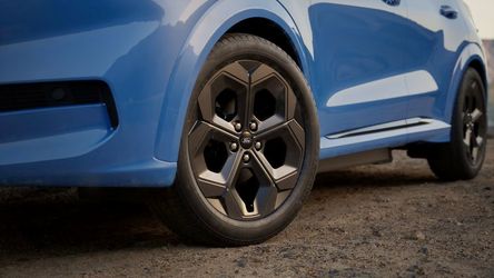 VIDEO & FOTO Ford extinde gama Puma cu două noi versiuni de performanță, electrică și pe benzină