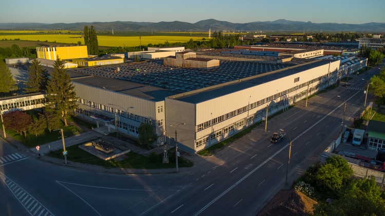 FOTO Fabrică vândută în România. Walor din Sfântu Gheorghe, cu afaceri de 40 milioane euro și 180 angajați, schimbă proprietarul - Tranzacție finalizată