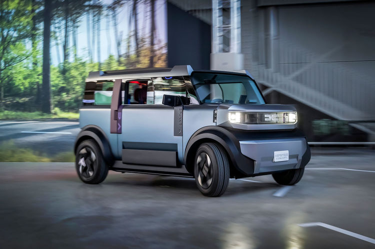 FOTO Dacia Hipster, gata de producția de serie. Brevet înregistrat pentru design