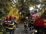 FOTO Accident grav cu un microbuz în care se aflau jucători de la Dinamo 2, după ce șoferul ar fi suferit un infarct. Un membru al staff-ului medical a murit