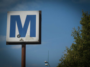 FOTO Metrorex înlocuiește noaptea kilometri de șină