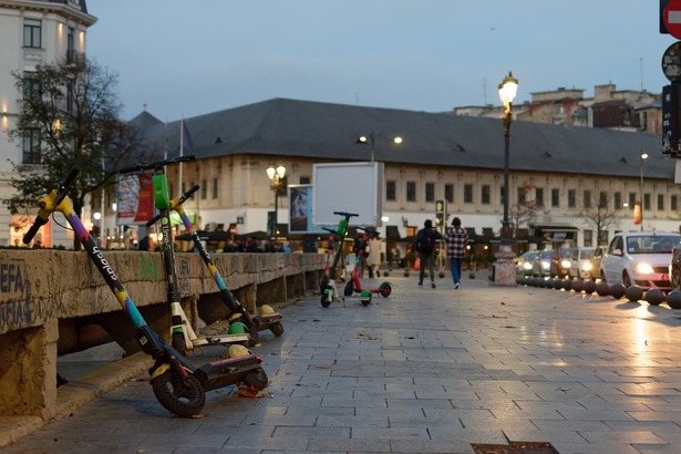 Vin primele date: Polițele RCA încheiate pentru trotinete electrice, cîte au fost încheiate. 2026, primul an cu noua obligație. NU toate trebuie asigurate obligatoriu RCA