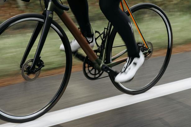 Cădere liberă: cel mai mare producător de biciclete din lume își cere insolvența