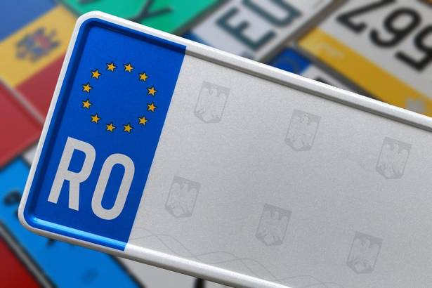 EXCLUSIV Mari planuri în România ale polonezilor de la UTAL. Stații de personalizare a plăcuțelor auto în fiecare județ al țării. Nu este exclusă deschiderea unei fabrici