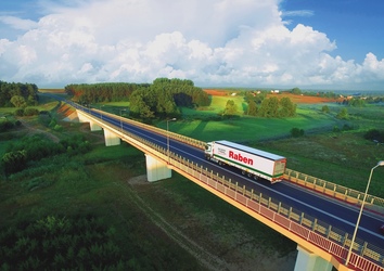 Camioanele „văd” încetinirea economiei românești. Semnalele transmise de transporturi