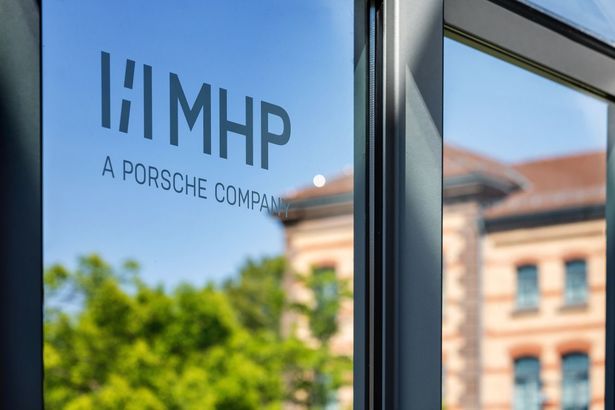 ULTIMA ORĂ FOTO Compania IT cu 1.000 de angajați în România, vândută de Porsche. MHP GmbH, care operează în România Centrul Software din Cluj Napoca, preluată de compania Tata Consultancy Services