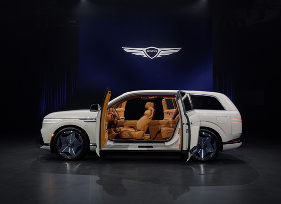 VIDEO & FOTO Hyundai dă buzna peste Mercedes și Rolls Royce în segmentul exclusivist al SUV-urilor gigant cu noul Genesis 
