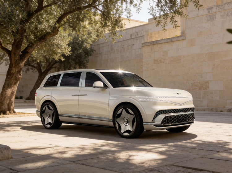 VIDEO & FOTO Hyundai dă buzna peste Mercedes și Rolls Royce în segmentul exclusivist al SUV-urilor gigant cu noul Genesis 