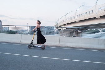FOTO Amenzi pentru trotinete electrice și biciclete. Controale ale Poliției în mai multe zone din București