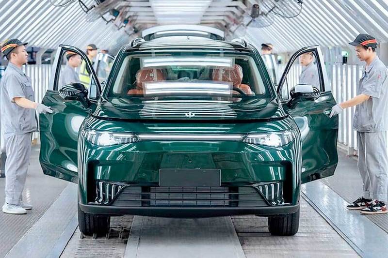 Acord important între două companii chineze de automobile. Leapmotor semnează cu una dintre marile companii de stat