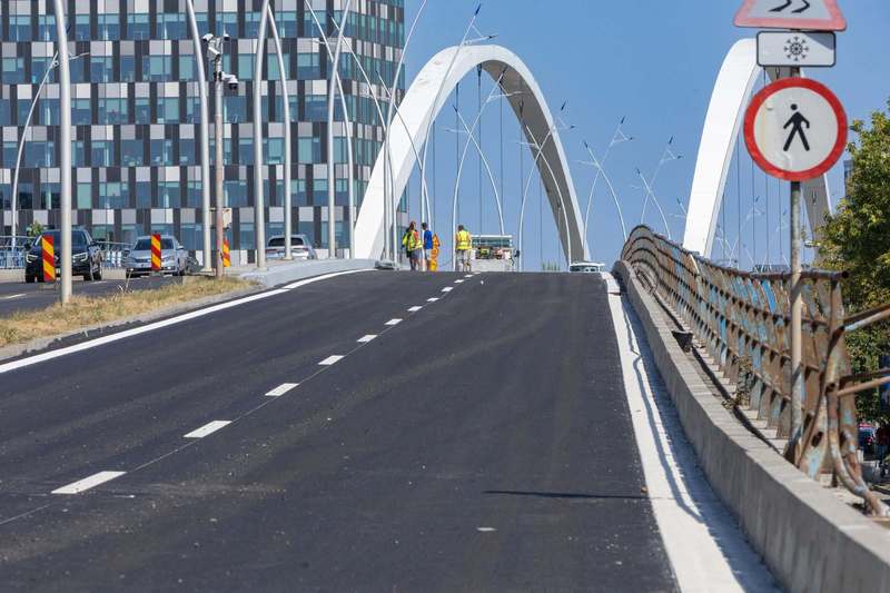 ANUNȚ Pasajul Basarab se redeschide complet de lunea viitoare FOTO
