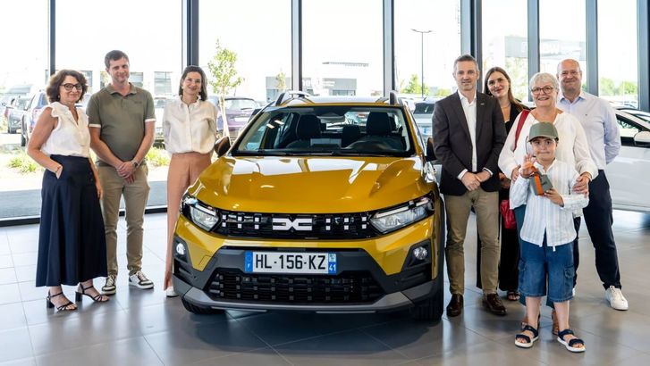 FOTO Premieră Dacia pe cea mai mare piață a mărcii. Un milion de Dacia Sandero au ajuns în Franța. Mai mult de jumătate au fost produse în România