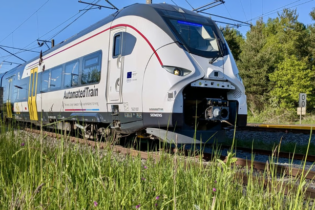 Tren fără mecanic lansat. A circulat singur și a putut detecta obstacole pe linie în Germania
