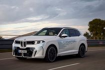 BMW testează în condiții reale viitorul iX5 pe hidrogen. Urmează producția de serie