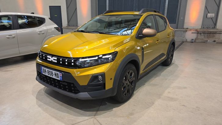 Dacia Sandero luptă umăr la umăr cu noul rival german pentru locul 1 în Europa. Noul motor hibrid, arma decisivă pentru creșterea vânzărilor