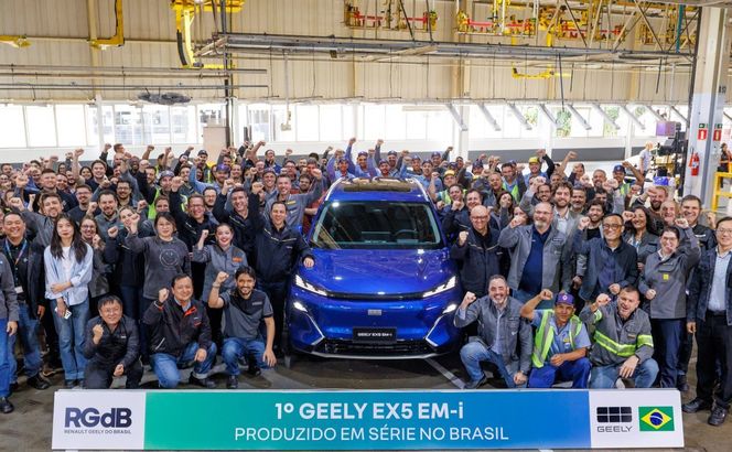 Relația Renault - Geely – Ford se strânge: chinezii aduc în uzina Ford din Europa modelul off-road cu motor Horse, iar în America de Sud au început producția în uzina Renault
