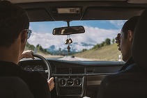Permis auto ANULAT și nici nu mai poți cere altul 3 ani dacă circuli pe contrasens. Sancțiune aspră pregătită pentru șoferi