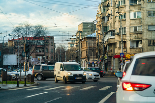 ULTIMA ORĂ Interzis la circulație și staționare în orele de vârf pentru mașinile de marfă și curierat în București - Proiect