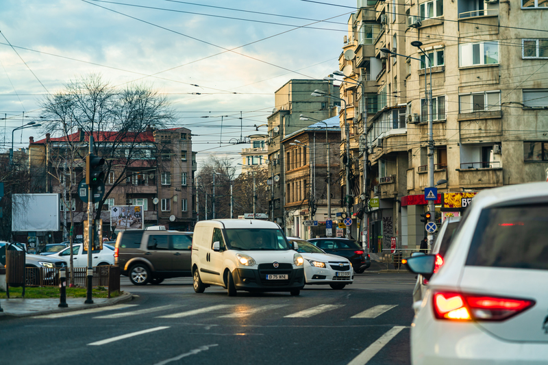 ULTIMA ORĂ Interzis la circulație și staționare în orele de vârf pentru mașinile de marfă și curierat în București - Proiect