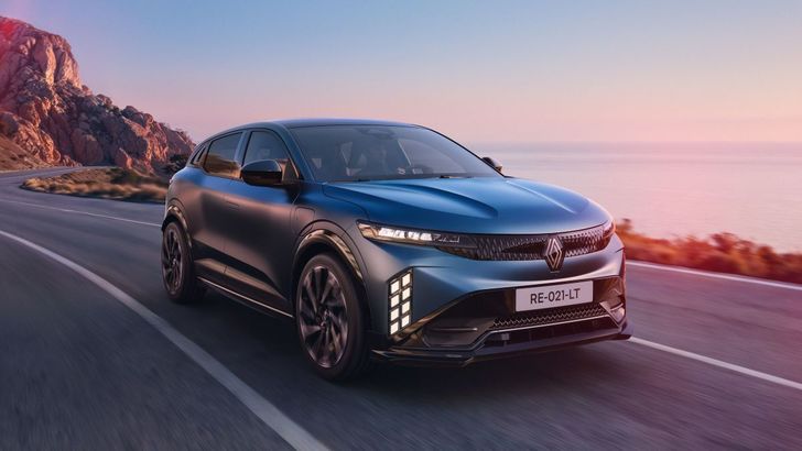 FOTO Baterie cu autonomie mărită și preț mai mic. Noul Megane electric a venit în România