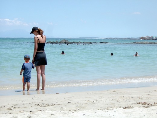 ANAT: Senatul a adoptat un proiect de Lege a Turismului plin de greșeli și de omisiuni, care lasă turiștii fără protecție