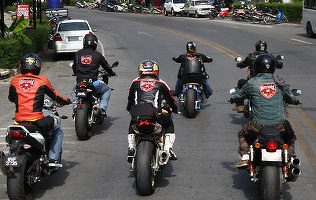 Aproape 6.000 de turiști străini au ajuns în acest an cu motocicletele și cu rulotele în România