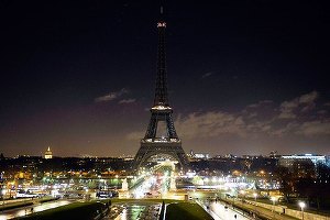 Agențiile de voiaj: Atentatele vor afecta fluxul de turiști români spre Paris