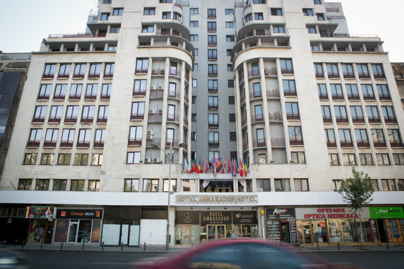 Hotelul Ambasador a sesizat Prefectura și va contesta în justiție taxa specială de promovare a Bucureștiului
