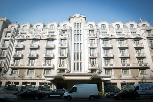 EXCLUSIV Doi români negociază preluarea Lido, pe care vor să-l transforme în cel mai luxos hotel din București