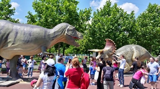 Dino Parc Râșnov a fost vizitat de 350.000 de turiști în primul an de la deschidere