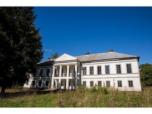 Castelul nobiliar Salbek, cumpărat de o companie engleză, ar urma să devină hotel de lux