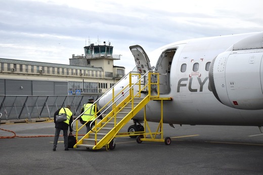Compania de aeroporturi din Suedia, interesată de creșterea zborurilor turistice către România