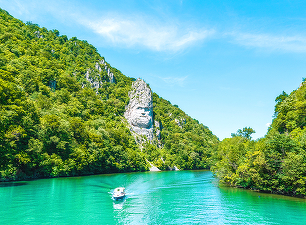 Marius Cristescu: Clisura Dunării poate fi viitorul El Dorado al turismului românesc dacă va avea două porturi turistice cu puncte vamale pentru turiștii străini de pe croaziere