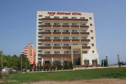 FOTO Hotel construit de la zero lângă Forum Costinești - scos la vânzare cu peste 3 milioane euro
