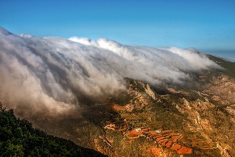 Mai multe destinații de vacanță sunt ofertate de agenții pentru toamnă, cu prețuri modice la bilete de avion. Cât costă o excursie în Tenerife, Madrid sau Londra în această perioadă