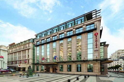 EXCLUSIV Ramada-Majestic, unul dintre hotelurile-emblemă ale Bucureștiului, unde a filmat Sergiu Nicolaescu și a fost cazat Păstorel Teodoreanu, este foarte aproape de a fi vândut