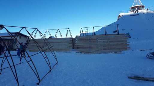 Surpriză - Probleme printre turiști: Celebrul hotel de gheață de la Bîlea Lac a căzut victimă încălzirii globale!