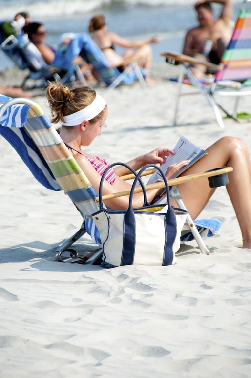 Statul le-a redus chiria cu 30%, dar proprietarii de plaje au mărit prețurile pentru șezlonguri