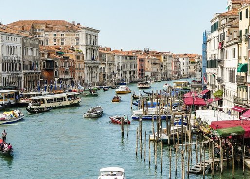 Italia: Regiunea Veneto dorește eliminarea carantinei, dar pentru turiștii vaccinați