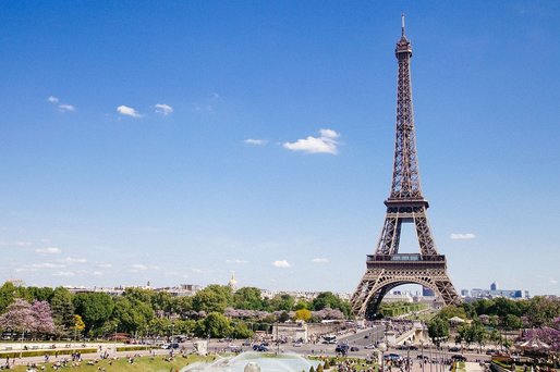 Turnul Eiffel - redeschis după opt luni