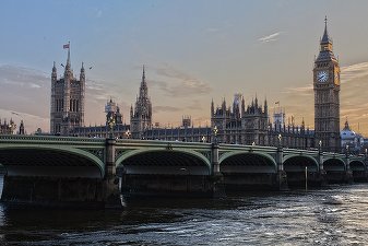 Atenționare MAE: De la 1 octombrie, românii nerezidenți vor intra în Marea Britanie exclusiv cu pașaport