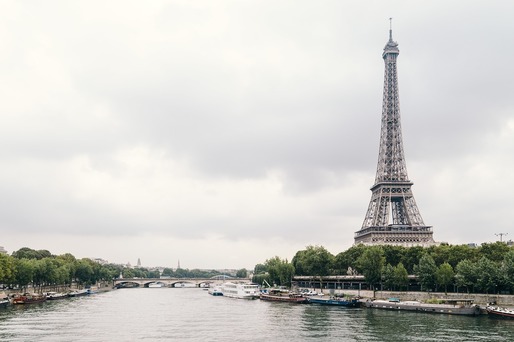 Scădere drastică a numărului de turiști care vizitează Turnul Eiffel