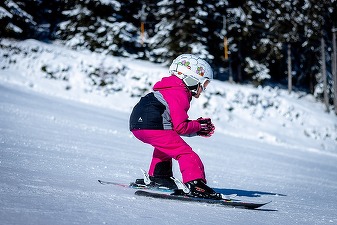 Patronatele reclamă problemele generate de eliminarea vacanței de iarnă din februarie 