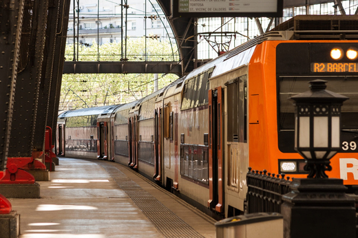 DiscoverEU: Tinerii români se pot înscrie pentru o nouă rundă de călătorii gratuite în UE. Cei selectați primesc și un card de reduceri